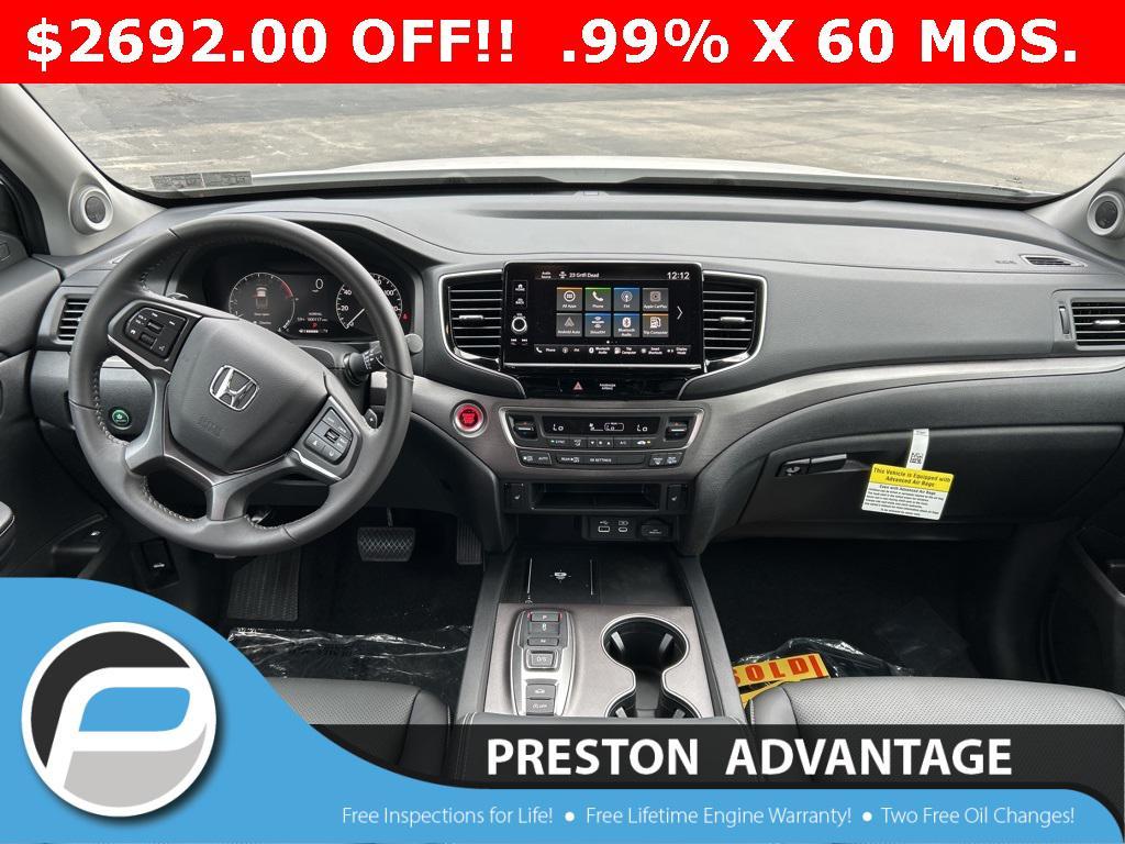 new 2025 Honda Ridgeline car, priced at $42,193