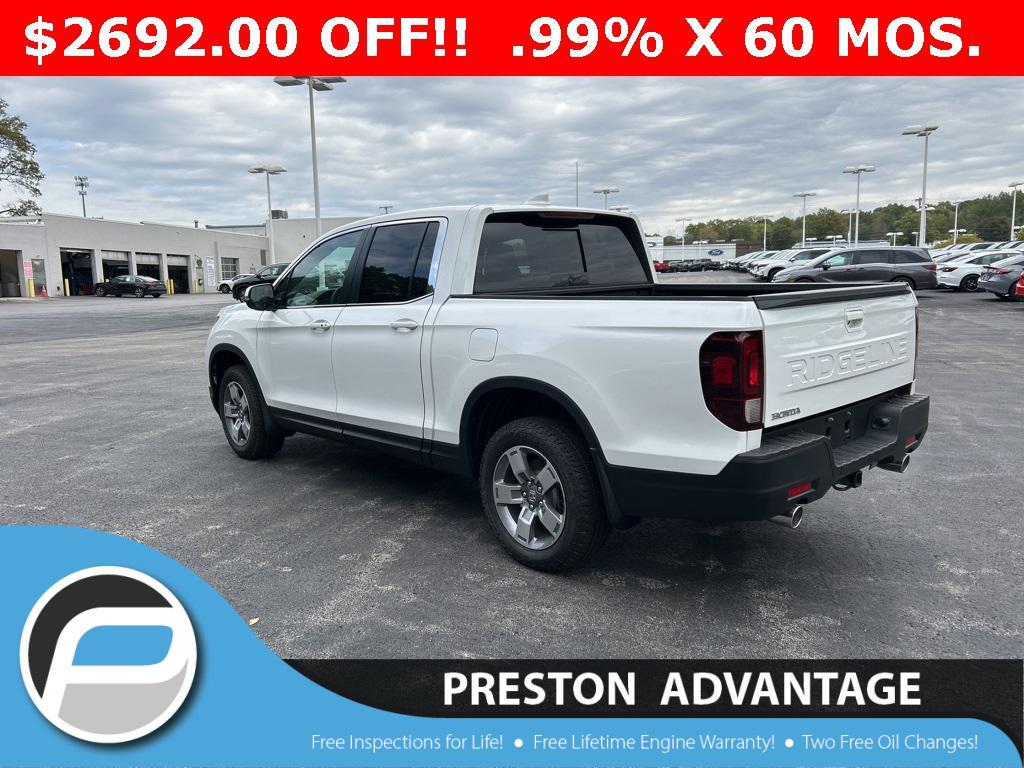 new 2025 Honda Ridgeline car, priced at $42,193