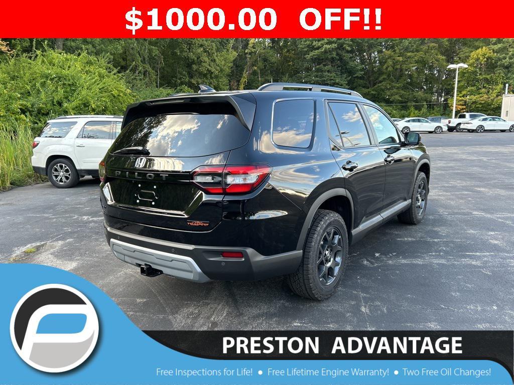 new 2025 Honda Pilot car, priced at $49,895