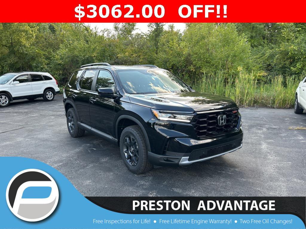 new 2025 Honda Pilot car, priced at $47,833