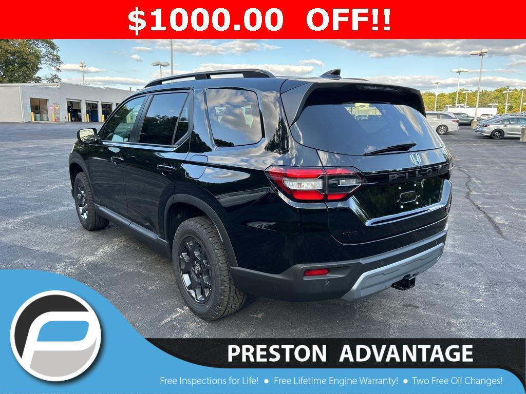 new 2025 Honda Pilot car, priced at $49,895