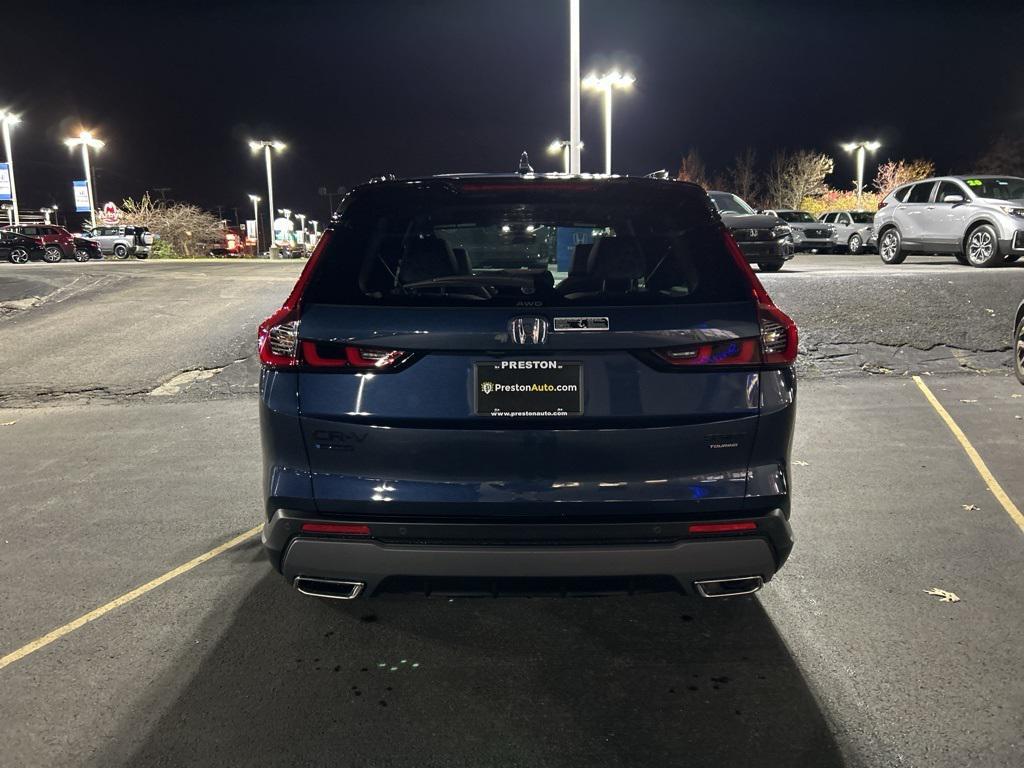new 2026 Honda CR-V Hybrid car, priced at $40,659