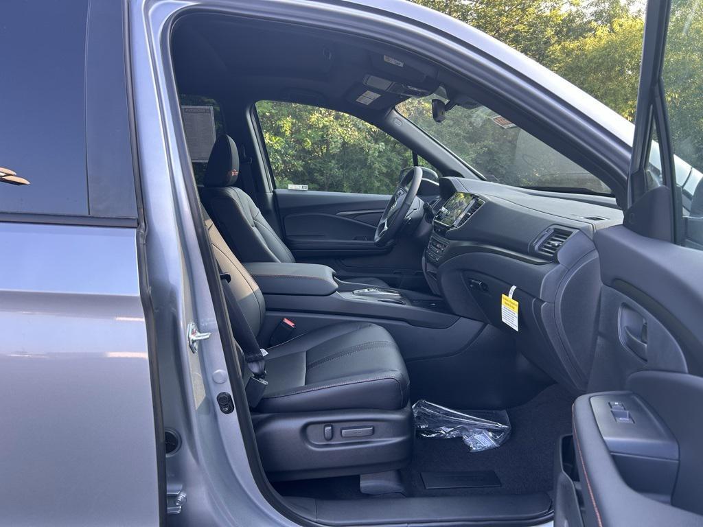 new 2025 Honda Ridgeline car, priced at $45,481