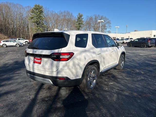 new 2025 Honda Pilot car, priced at $44,415