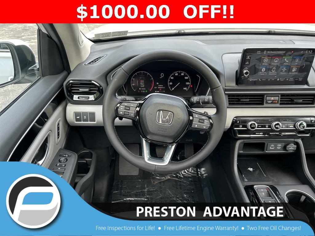 new 2025 Honda Pilot car, priced at $50,505