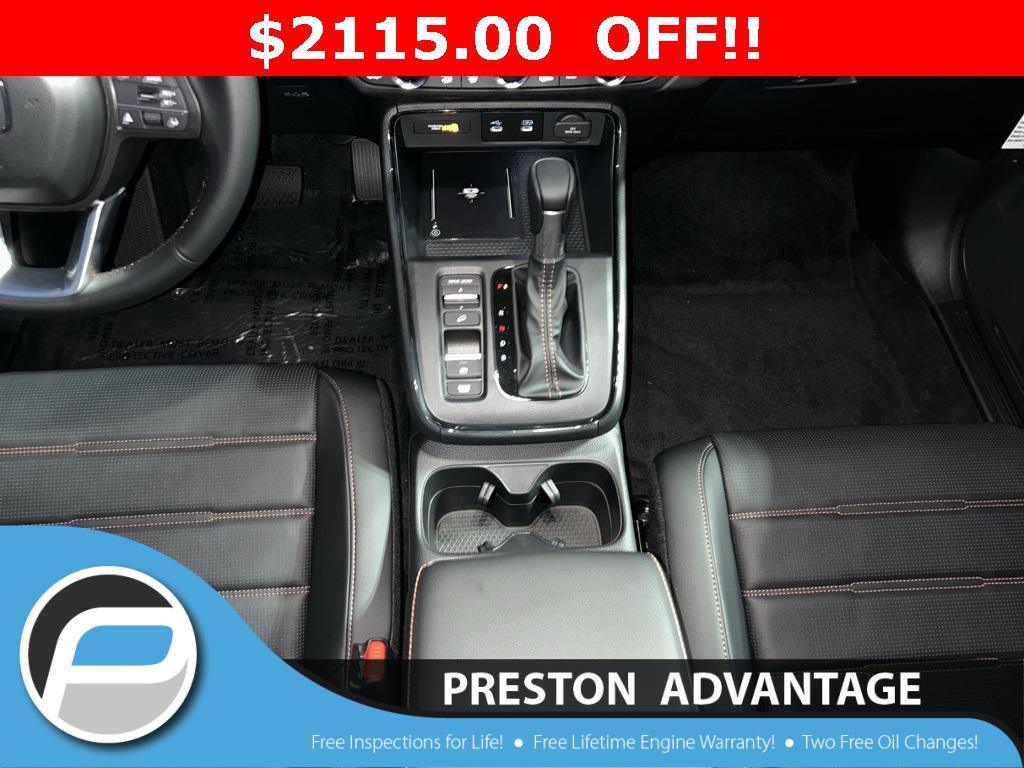 new 2026 Honda CR-V Hybrid car, priced at $40,015