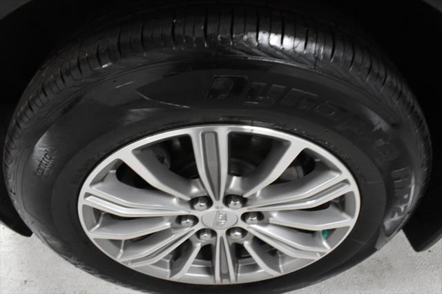used 2017 Cadillac XT5 car, priced at $17,420