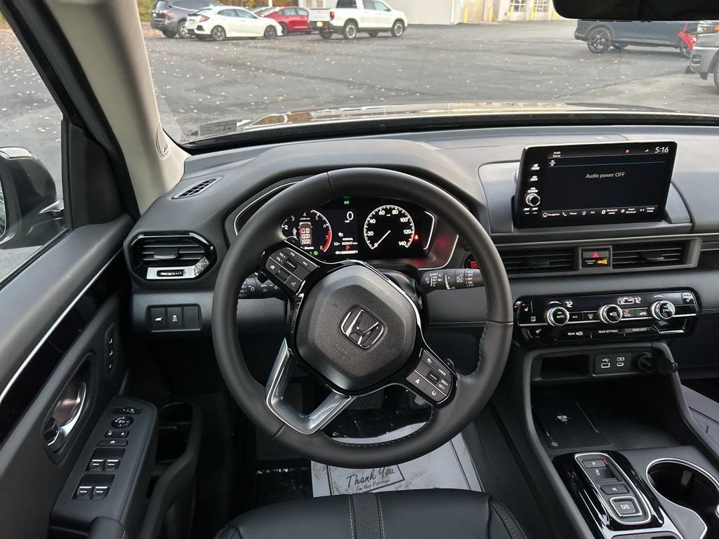 new 2025 Honda Pilot car