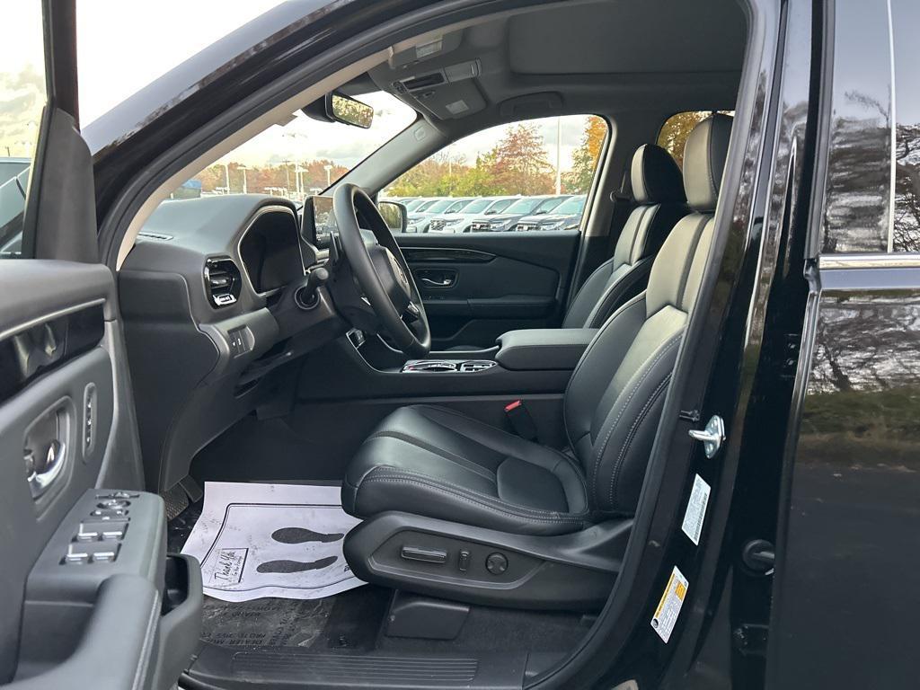 new 2025 Honda Pilot car