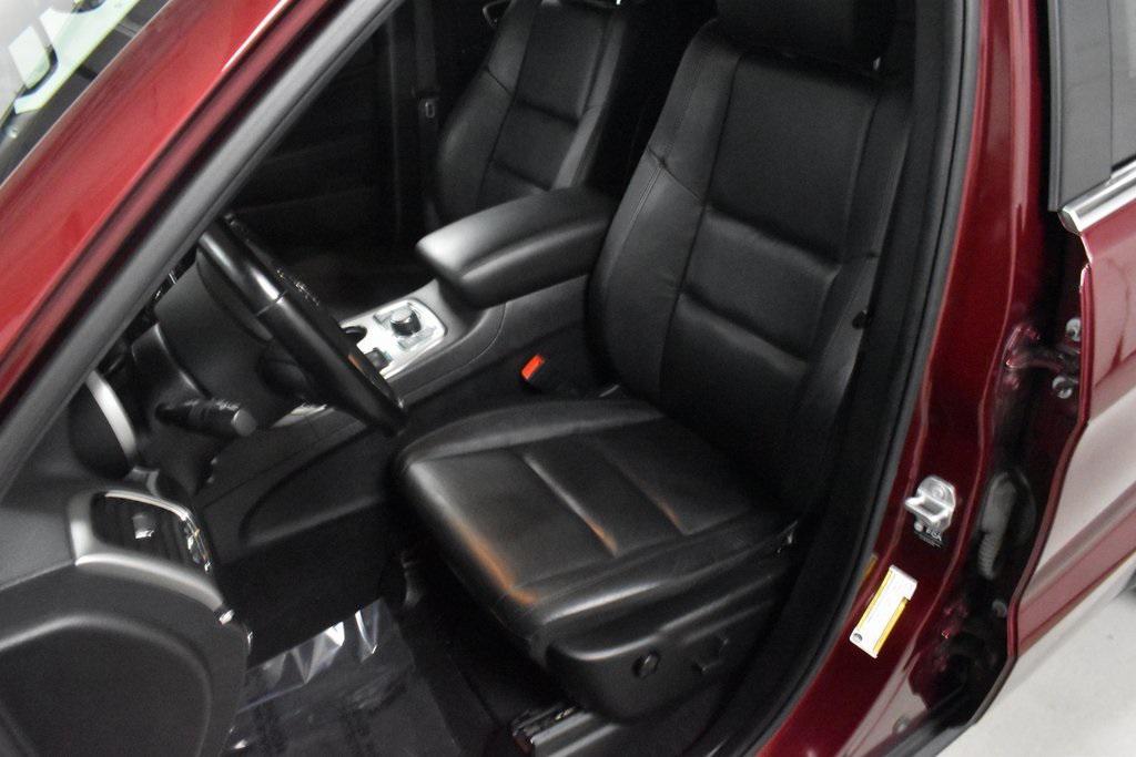 used 2021 Jeep Grand Cherokee car, priced at $21,139