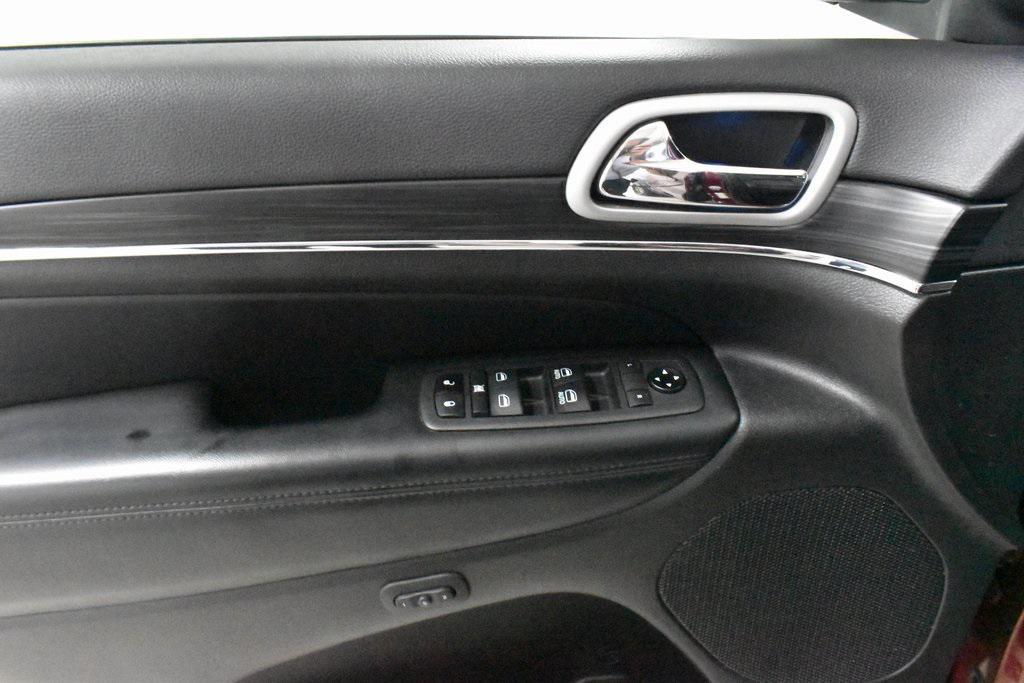 used 2021 Jeep Grand Cherokee car, priced at $21,139