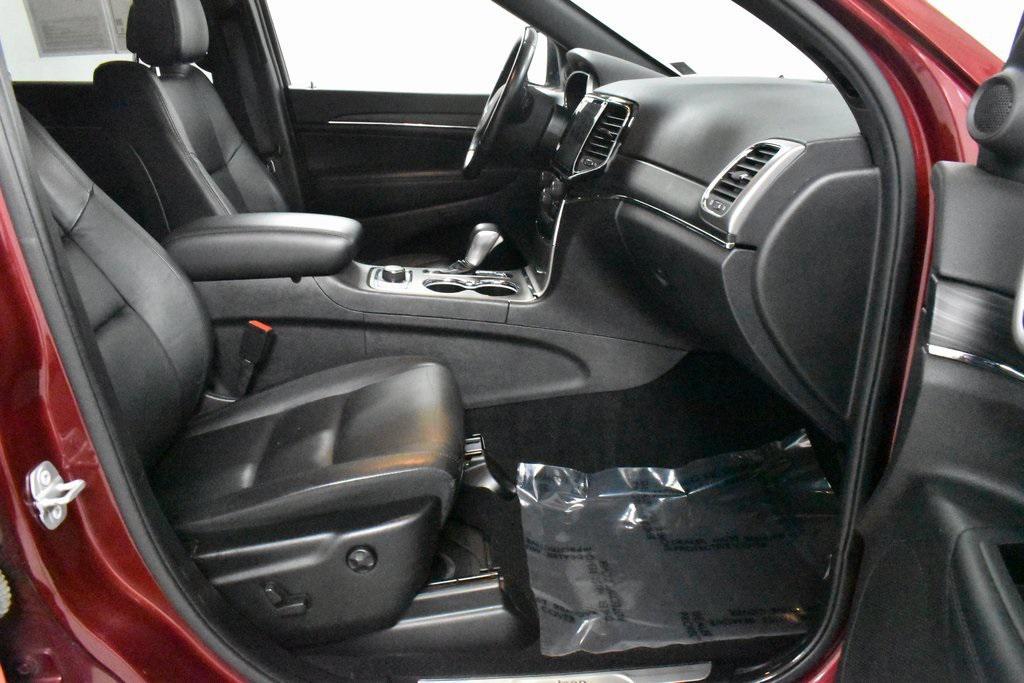 used 2021 Jeep Grand Cherokee car, priced at $21,139