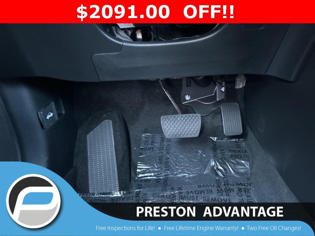 new 2026 Honda CR-V Hybrid car, priced at $39,584