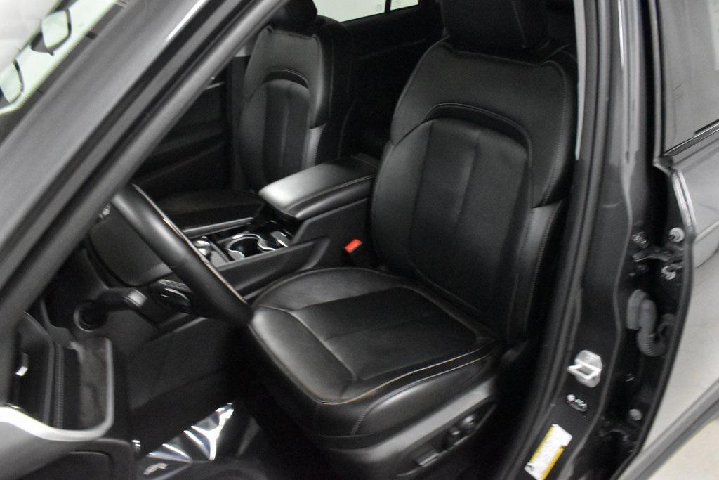used 2022 Jeep Grand Cherokee car, priced at $28,700
