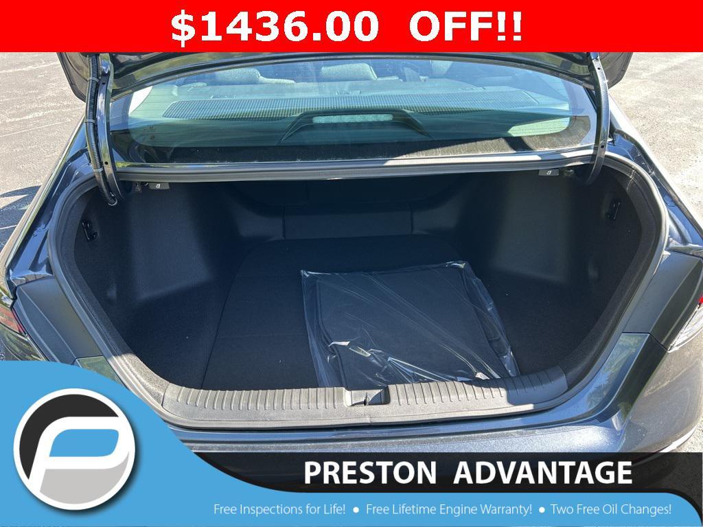 new 2025 Honda Accord car, priced at $30,274