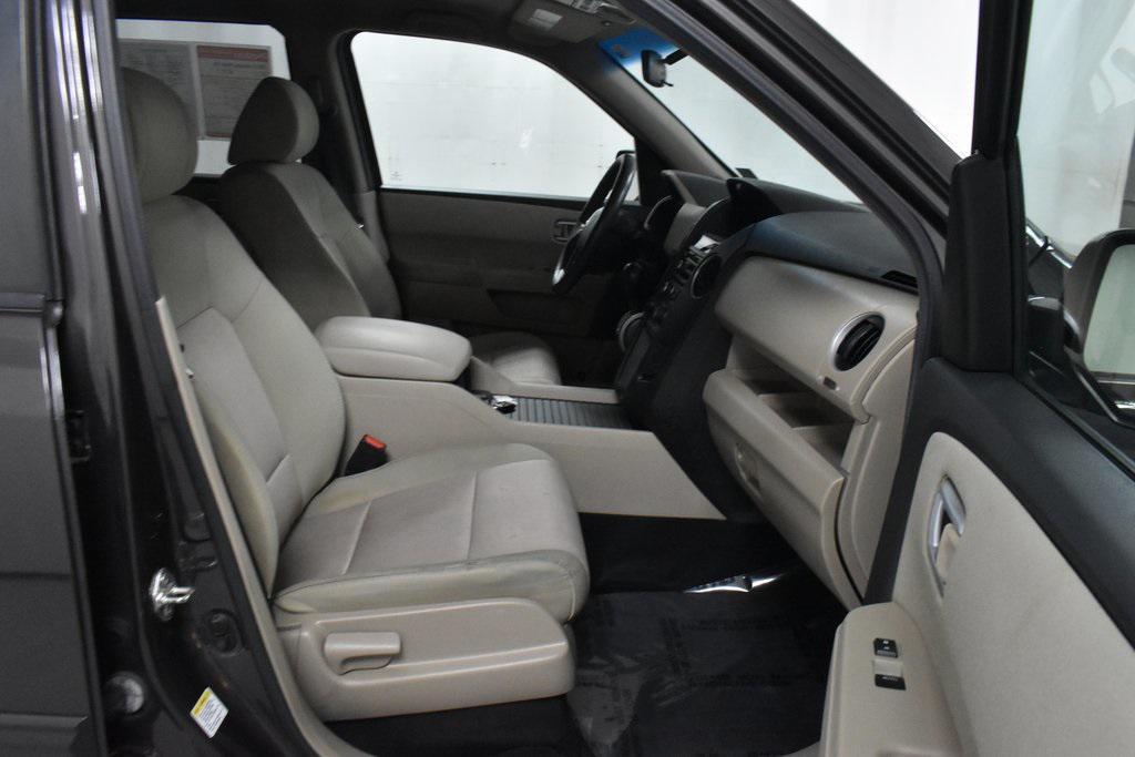 used 2013 Honda Pilot car, priced at $11,420