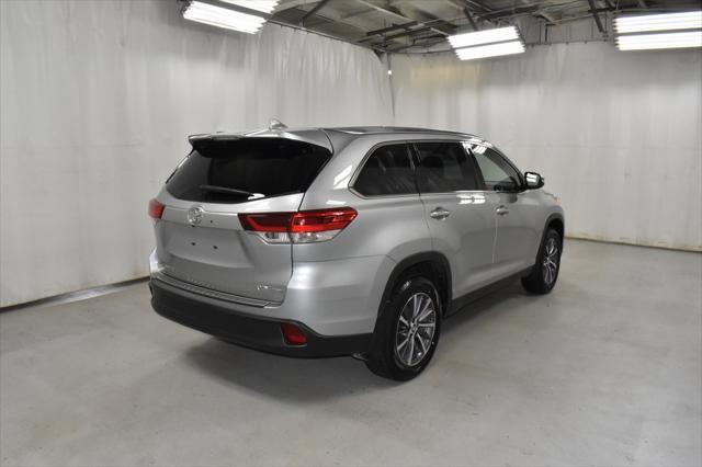 used 2019 Toyota Highlander car, priced at $28,700