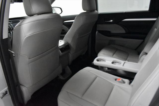 used 2019 Toyota Highlander car, priced at $28,700