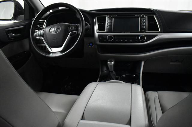 used 2019 Toyota Highlander car, priced at $28,700