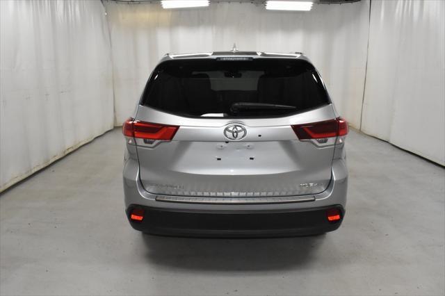 used 2019 Toyota Highlander car, priced at $28,700