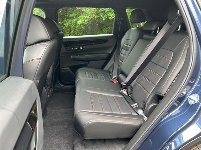 new 2026 Honda CR-V Hybrid car, priced at $43,645