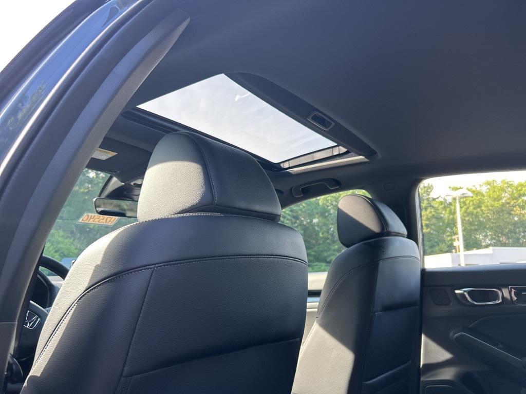 new 2025 Honda Civic Hybrid car, priced at $32,679