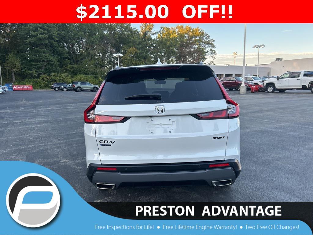 new 2026 Honda CR-V Hybrid car, priced at $40,015