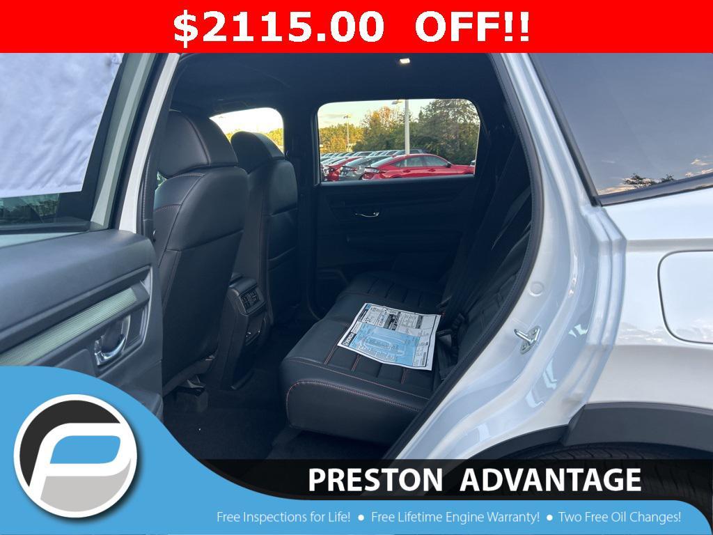 new 2026 Honda CR-V Hybrid car, priced at $40,015