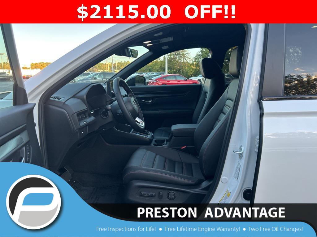 new 2026 Honda CR-V Hybrid car, priced at $40,015