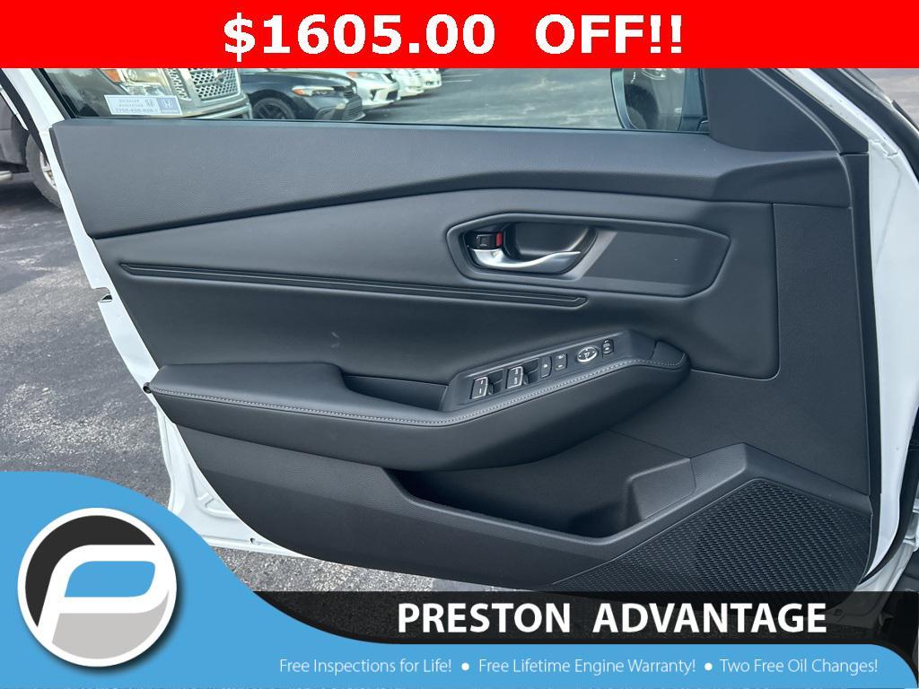new 2025 Honda Accord Hybrid car, priced at $33,700