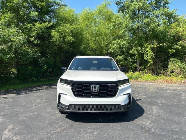new 2025 Honda Pilot car, priced at $54,990