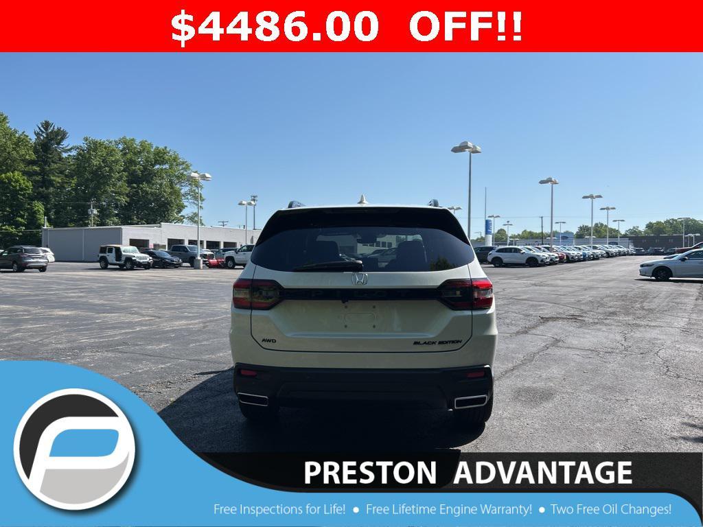 new 2025 Honda Pilot car, priced at $51,999