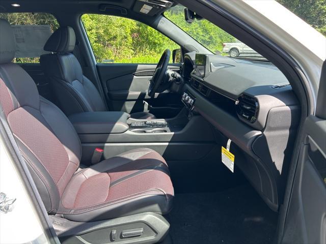 new 2025 Honda Pilot car, priced at $54,990