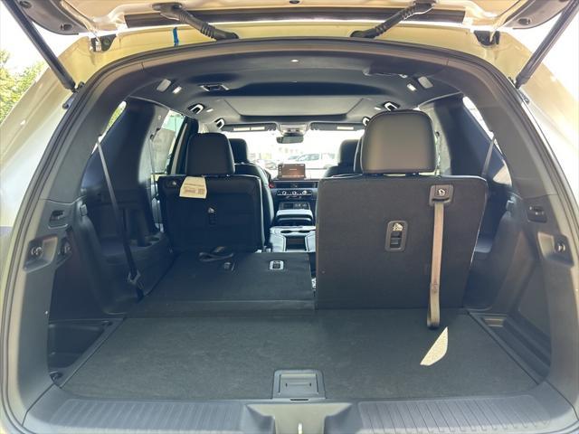 new 2025 Honda Pilot car, priced at $54,990