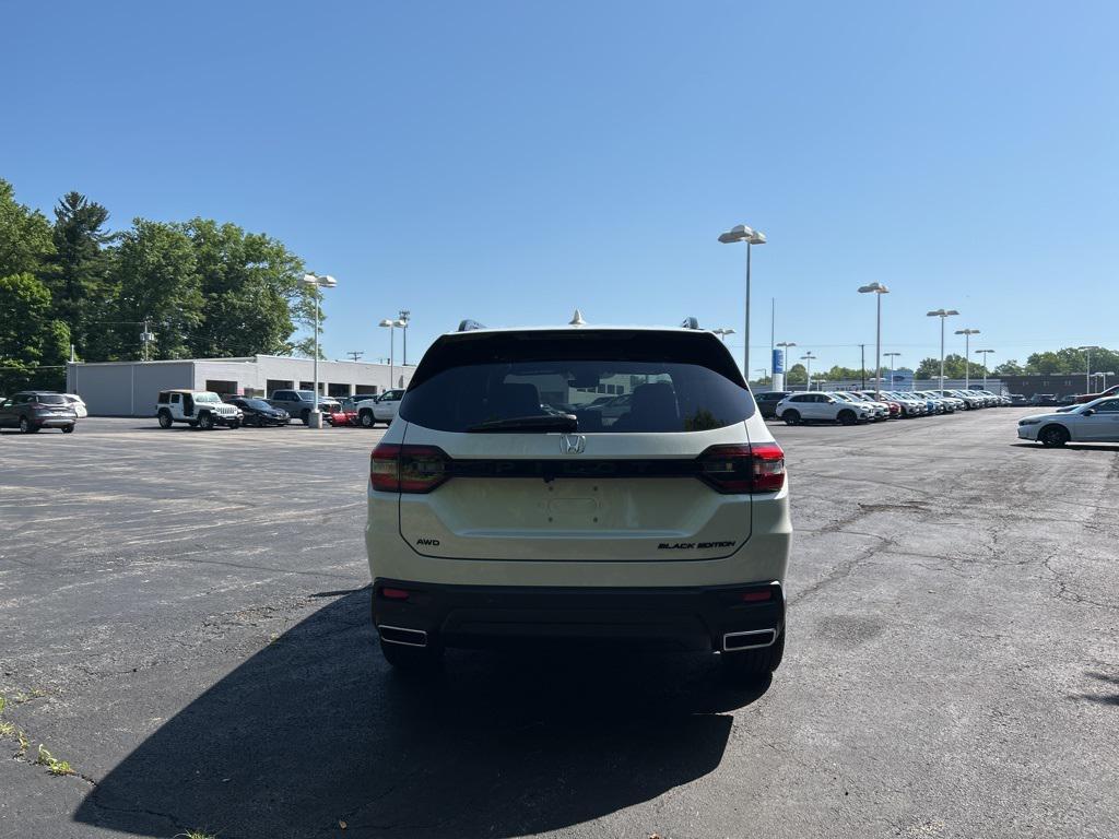 new 2025 Honda Pilot car, priced at $51,999