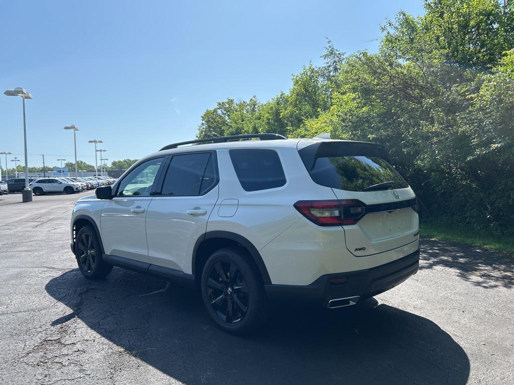 new 2025 Honda Pilot car, priced at $51,999