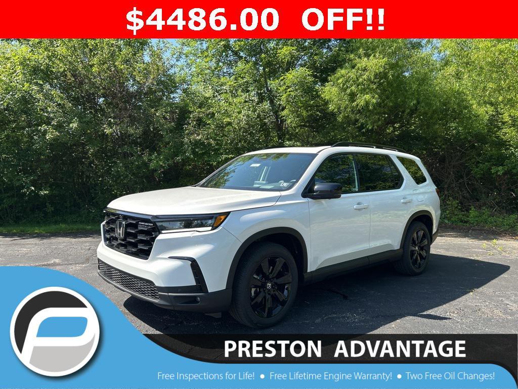 new 2025 Honda Pilot car, priced at $51,999