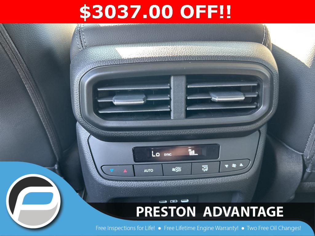 new 2025 Honda Pilot car, priced at $45,198