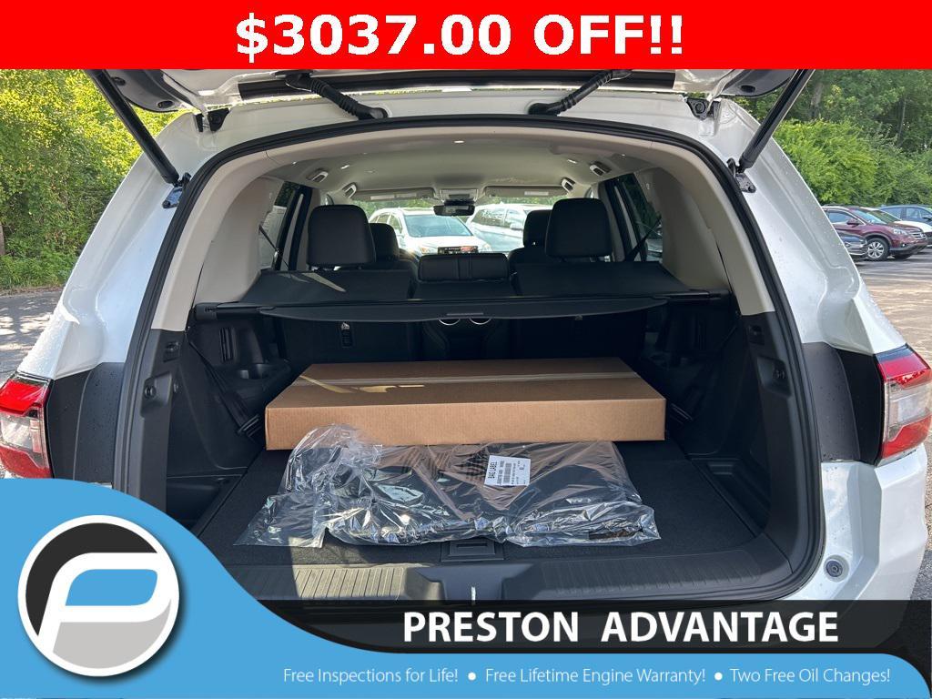 new 2025 Honda Pilot car, priced at $45,198
