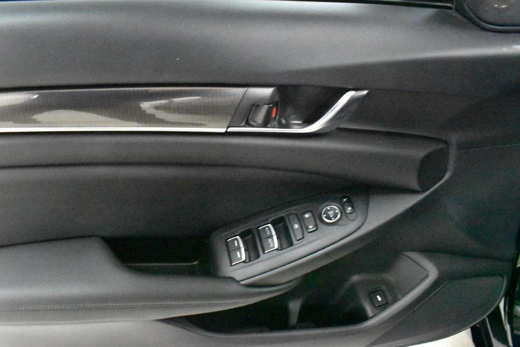 used 2019 Honda Accord car, priced at $25,556