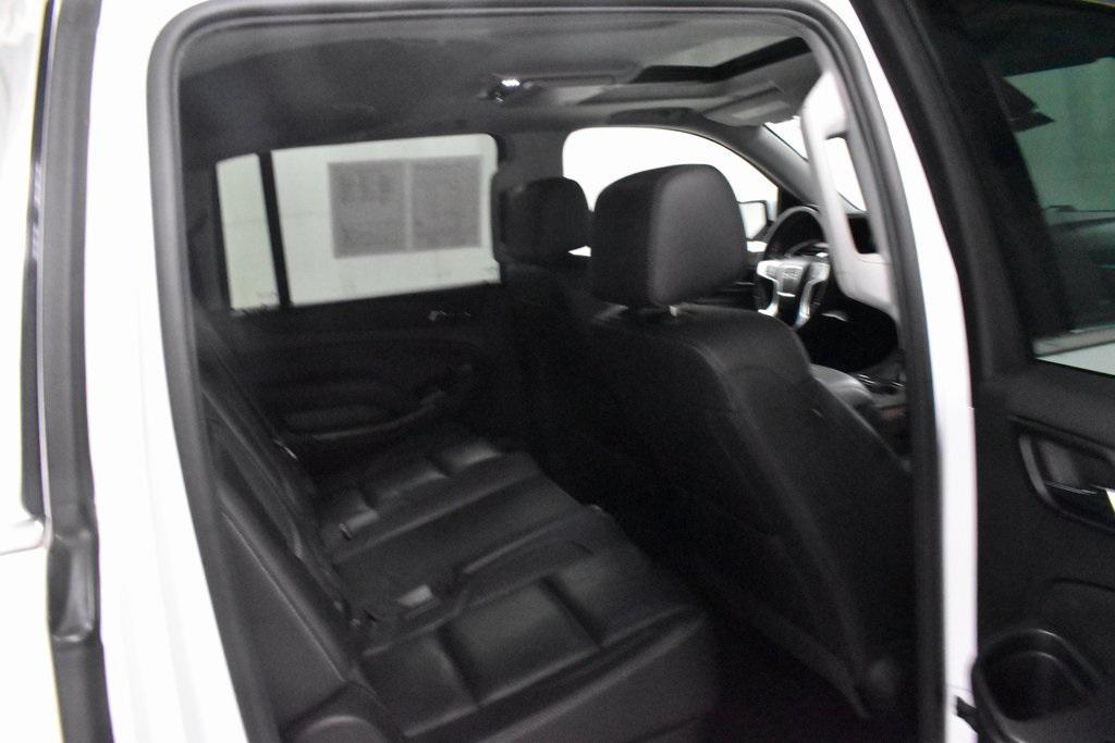 used 2020 GMC Yukon XL car, priced at $35,921