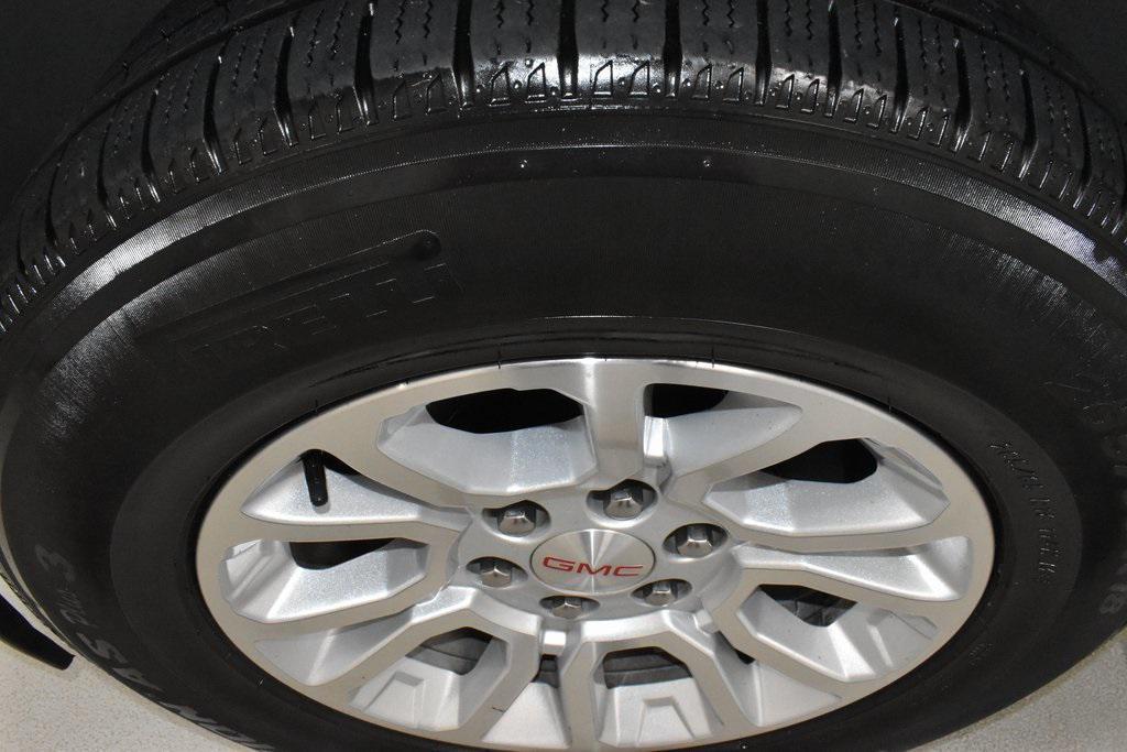used 2020 GMC Yukon XL car, priced at $35,921