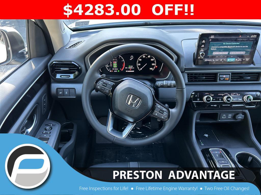 new 2025 Honda Pilot car, priced at $49,122