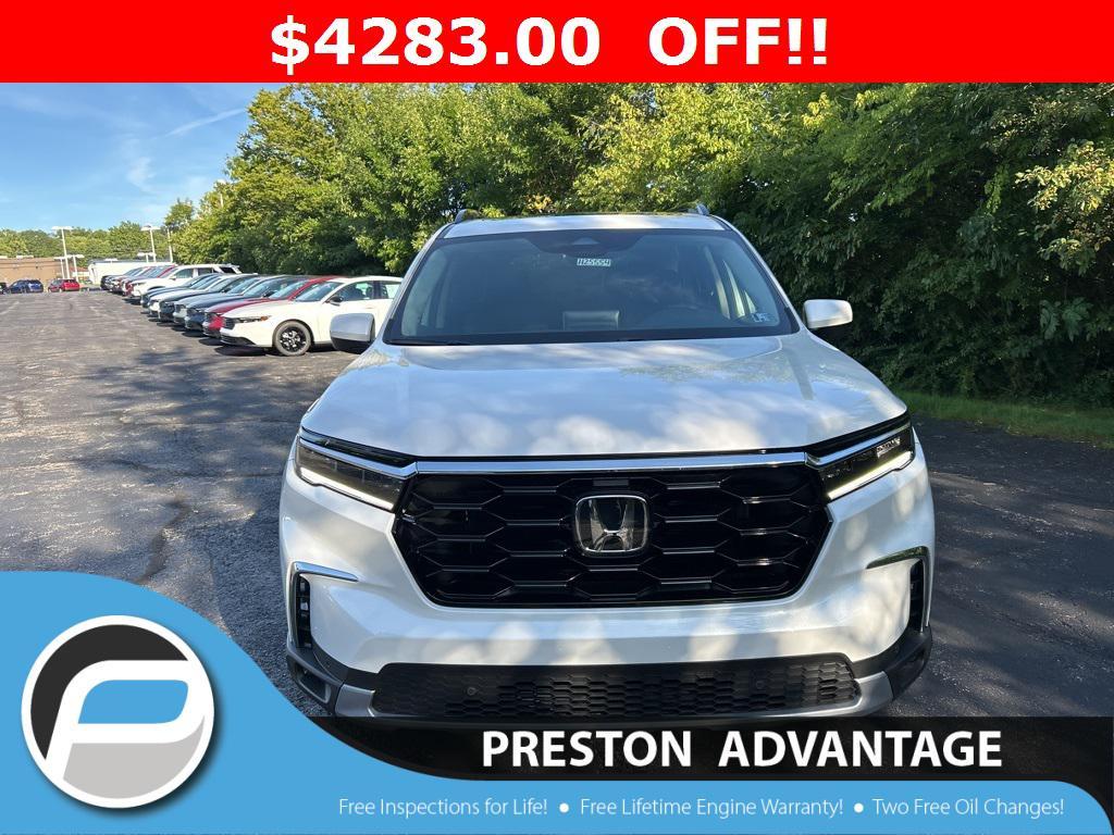 new 2025 Honda Pilot car, priced at $49,122