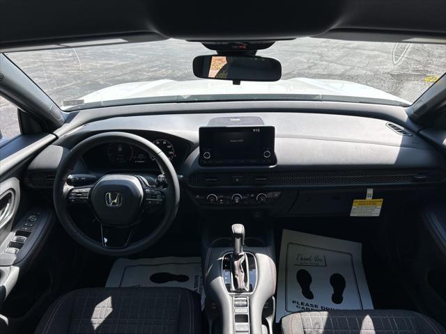 new 2025 Honda HR-V car