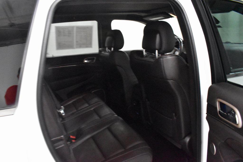 used 2015 Jeep Grand Cherokee car, priced at $17,998