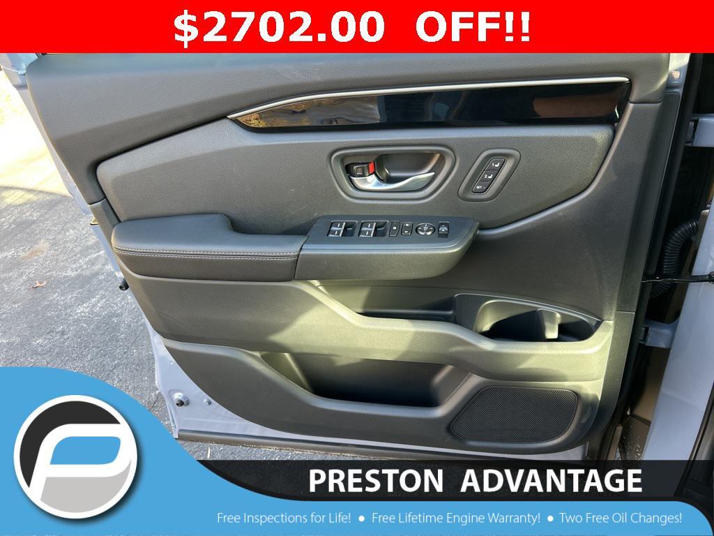 new 2026 Honda Passport car, priced at $43,998