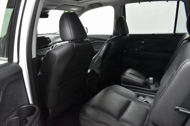 used 2022 Honda Pilot car, priced at $33,260