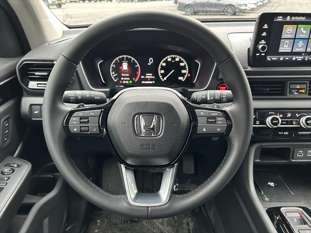 new 2025 Honda Pilot car, priced at $49,745