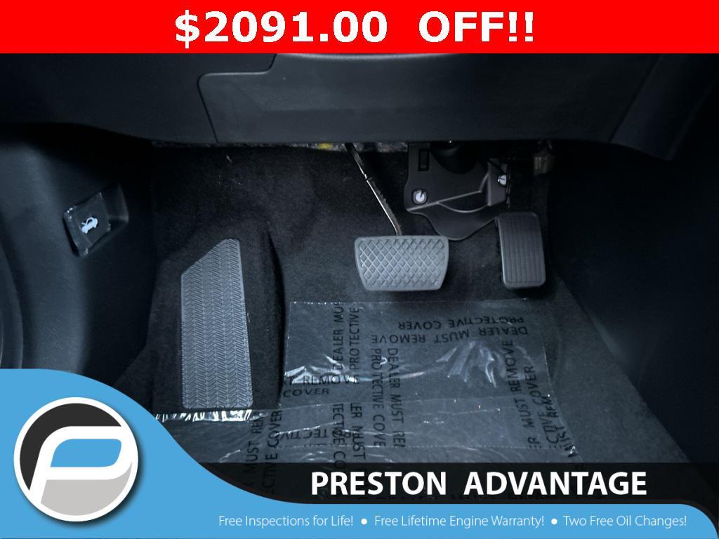 new 2026 Honda CR-V Hybrid car, priced at $39,584